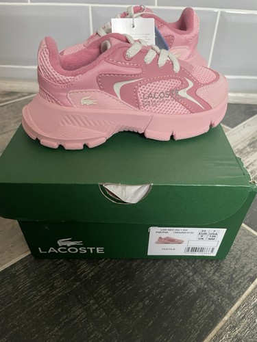 Scarpe ginnastica nuove con - da,